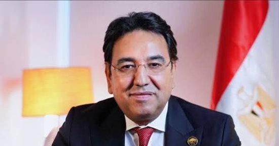 النائب أيمن محسب يتقدم بطلب إحاطة لوضع إطار قانونى ينظم عمل صناع المحتوى