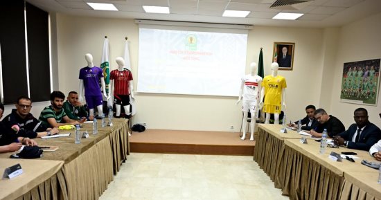 الزمالك يرتدي زيه التقليدي أمام اتحاد العاصمة فى نهائى الكونفدرالية
