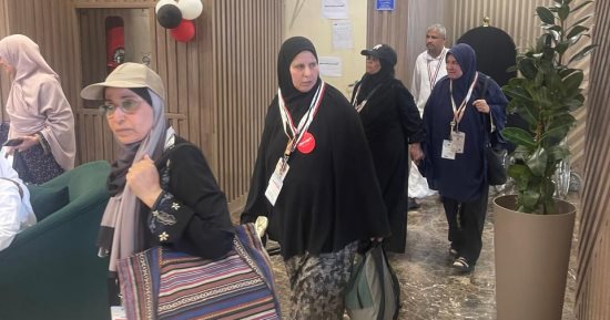 خدمة 5 ستارز حجاج بعثة وزارة الداخلية.. حكايات ضيوف الرحمن مع الرفاهية والأمان من مطار المدينة وحتى الروضة الشريفة.. حج القرعة يتحول لملحمة رعاية بالمدينة المنورة.. ودموع الفرح تنهمر فى رحاب المصطفى