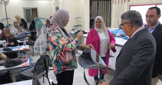 محافظ الدقهلية يتفقد مركز تدريب علوم الحاسب الآلى وتكنولوجيا المعلومات بشارع بورسعيد