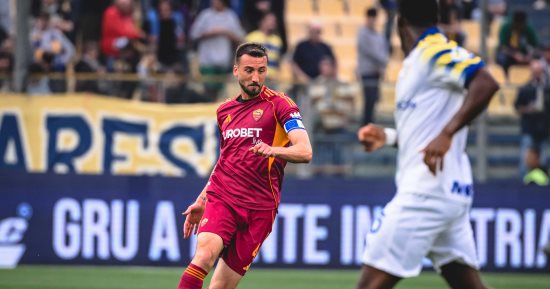 بارما ضد روما.. الذئاب تخطف فوزا مثيرا 3-2 في الدوري الإيطالي (فيديو)