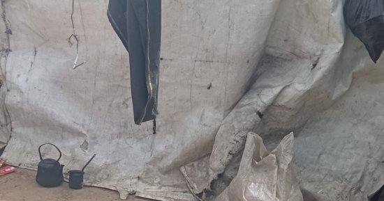 صراع الحياة فى غزة.. حكمت أبو غنيم تحارب الجوع والمرض وتتمسك بخيط أمل لا ينقطع