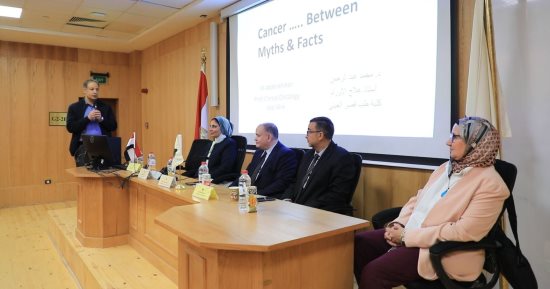 السرطان بين الحقيقة والوهم.. جامعة القاهرة الأهلية تقود مواجهة علمية ضد الشائعات الطبية