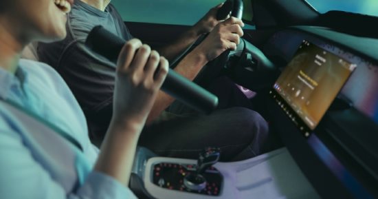 Sing Drive.. الذكاء الاصطناعى يحول السيارة إلى منصة ترفيه تفاعلية كاملة