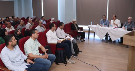 نائب وزير الصحة يتفقد المنشآت الطبية بمحافظة قنا ويُوجه بتحويل المقصرين للتحقيق