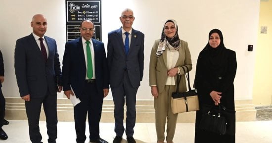 رئيس جامعة المنوفية يناقش موازنة الجامعة ويطالب بدعم توسعات معهد الأورام