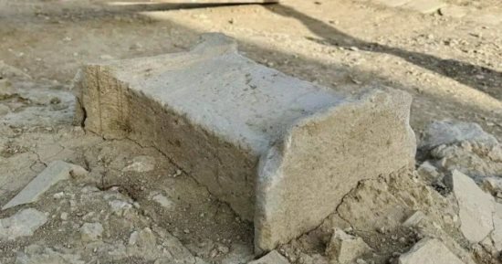 اكتشاف مذبح حجرى داخل منزل يونانى من العصر الهلنستى الرومانى فى صقلية