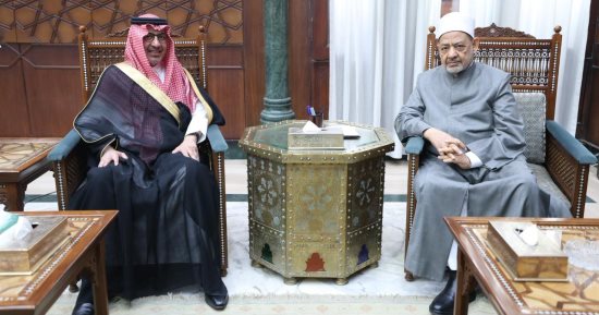 شيخ الأزهر يستقبل السفير السعودى ويؤكد تقديره لحسن الترتيبات لموسم الحج