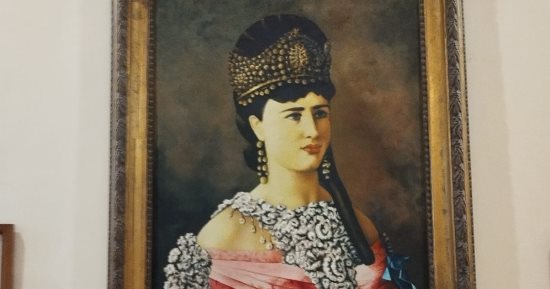جولة في قصر فاطمة إسماعيل.. شاهد اللوحات الملكية