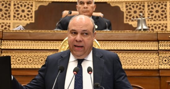 سامح الحفنى لـ الشيوخ: الساحل الشمالى واخد حقه فى الطيران المدنى