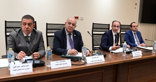 "صحة النواب" تفتح ملف أدوية نفقة الدولة ومرضى الكلى.. وتوصى بالمحاسبة