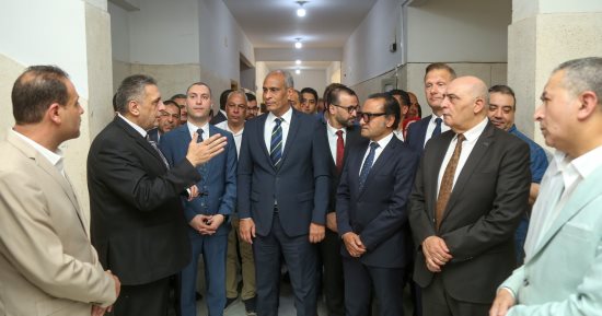 محافظ كفر الشيخ يتفقد تطوير وحدة الغسيل الكلوي بالزعفران