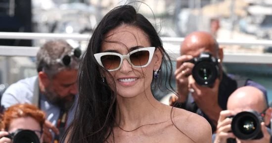 ديمى مور تحذر من الذكاء الاصطناعى فى هوليوود خلال مؤتمر صحفى بمهرجان كان