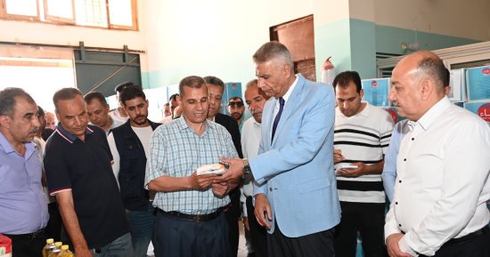 محافظ جنوب سيناء يتفقد مجمع السلع الغذائية والمخبز الآلى بطور سيناء