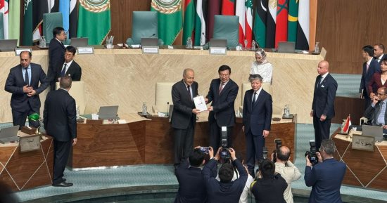 إطلاق النسخة العربية من كتاب «حوكمة الصين» خلال منتدى الجنوب العالمى