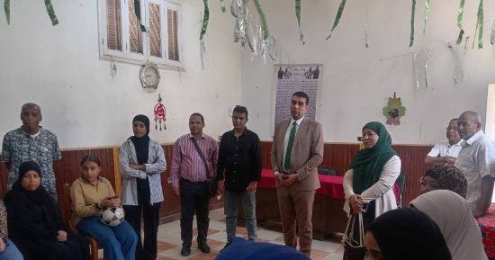نائب محافظ الأقصر يشارك فى اليوم السكانى الأول لدعم تنمية الأسرة.. صور