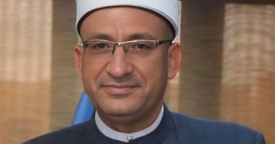 رئيس أزهر كفر الشيخ يطمئن على طالبين أصيبا فى حادث أثناء توجههما للامتحان
