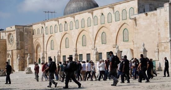 133 مستوطنًا يقتحمون المسجد الأقصى بحماية شرطة الاحتلال الإسرائيلي
