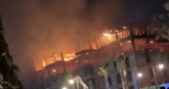 إخماد حريق فى مبنى تحت الإنشاء فى مدينة الشيخ زايد دون إصابات 
