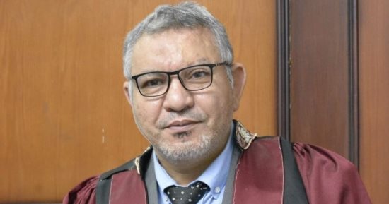 إيهاب طوسون لـ اليوم السابع: نتائج واعدة لعلاج مصري جديد يقلص الأورام بنسبة 70%