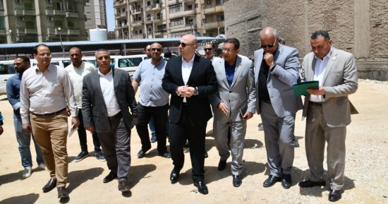 محافظ الفيوم يتفقد التجهيزات النهائية لنقل موقف سيارات العدوة وسيلا