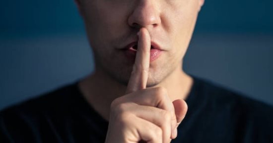 5 حالات يكون فيها الصمت من الذهب.. مش دايماً دليل على ضعف موقفك