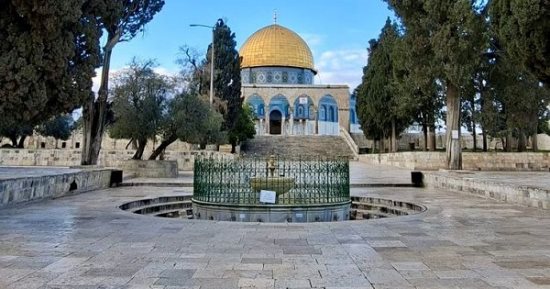 شؤون القدس: دعوات إزالة الأقصى ومسيرات المستوطنين تصعيد خطير يستهدف الهوية والمقدسات