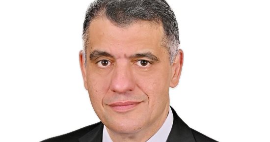 بعد فيديو اليوم السابع التوثيقى.. عميد معهد الأورام: الحادث الإرهابى استهدف المبنى الجنوبى والأوسط ولن ننسى شهداءنا.. الدكتور محمد عبد المعطى: واجهنا الدم بالتطوير ورفع كفاءة المبنى لتحسين الخدمات للمرضى