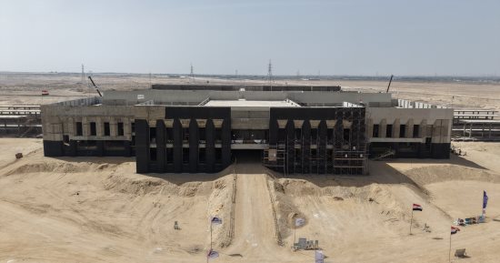 قطار التنمية يرسو فى قلب الصعيد.. كيف أعادت المشروعات القومية رسم خريطة الحياة بالمحافظات؟.. القطار السريع ممر لوجيستى على أرض الجنوب.. الكبارى والموانئ النهرية لخدمة الاقتصاد المحلى.. وثورة حقيقية بقطاع الطرق