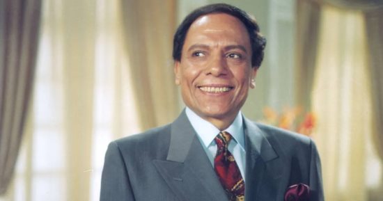 عيد ميلاد الزعيم.. أجمل إطلالات النجم عادل إمام بالبدل الرجالي