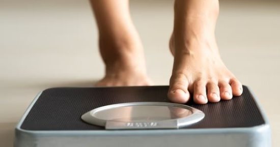 7 أسباب خفية تمنع النساء من خسارة الوزن بعد الأربعين