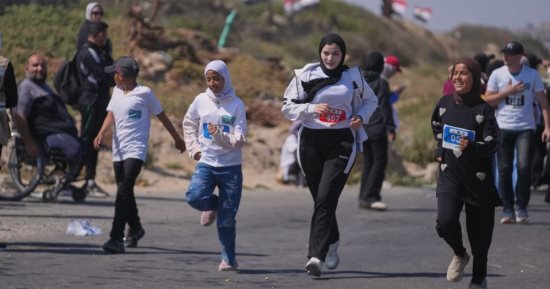 تحدى الحرب بالرياضة.. ماراثون أهالى فلسطين يبهر العالم