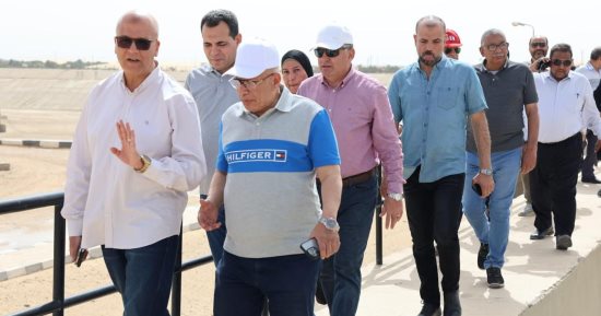 نائب وزيرة الإسكان يتابع مشروعات مياه الشرب والصرف بالمنيا ضمن مبادرة «حياة كريمة»