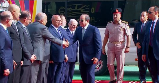 الرئيس السيسى يشاهد فيلما تسجيليا بعنوان «الدلتا الجديدة»