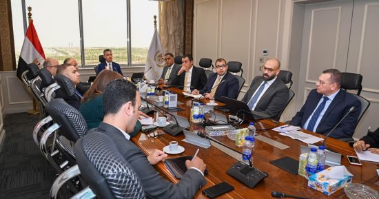 وزير التموين يتابع معدلات تنفيذ كارت الخدمات الحكومية الموحد