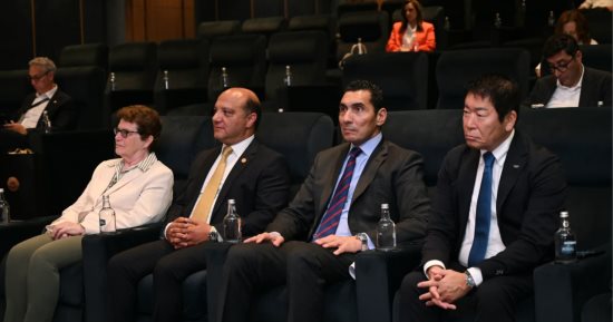 وزير الرياضة يشهد توقيع عقد استضافة مصر لبطولة العالم للجمباز الفنى للناشئين
