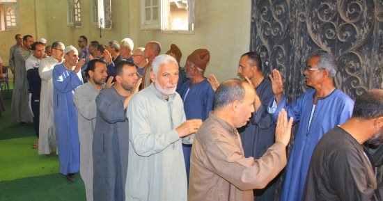 الآلاف يعزون عائلة صالح في الأم المثالية والدة الكاتب الصحفي تامر إسماعيل