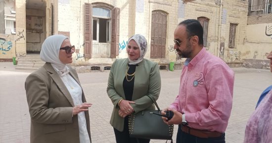 ​مدير تعليم القاهرة تتفقد الامتحانات لمتابعة انضباط اللجان