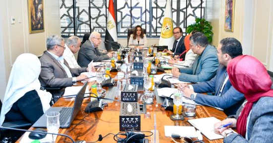 منال عوض: تقليص زمن التظلمات وإلالتزام بتوضيح أسباب رفض طلبات الاستشاريين البيئيين