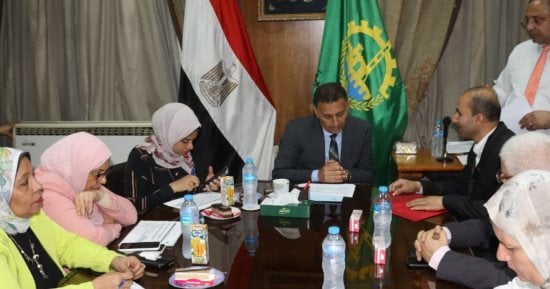 محافظ القليوبية يستمع لشكاوى المواطنين ويوفر فرص عمل بشبرا الخيمة