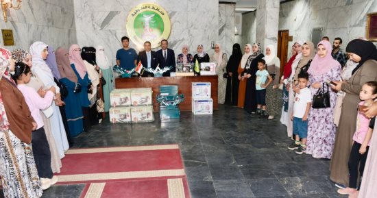 تسليم ماكينات خياطة ومهمات كهربائية لخريجي التدريب المهني بالمنوفية