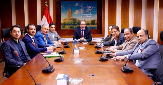 الوطنية للإعلام تعقد اجتماعا للوقوف على تجهيزات «مسرح ماسبيرو»