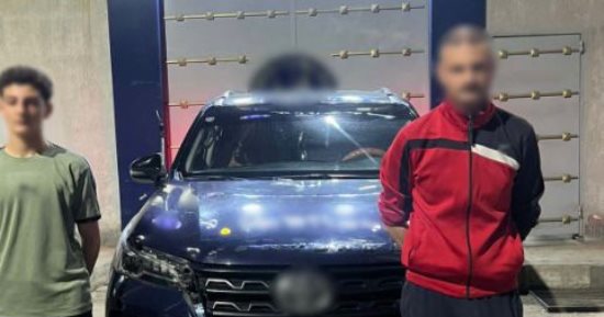 كارثة قيادة الأطفال.. طالب 15 عاما يحطم سيارة مواطن برعونة 