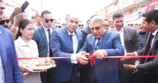 وزير العمل ومحافظ الدقهلية يفتتحان وحدة تدريب مهني متنقلة بنبروه 