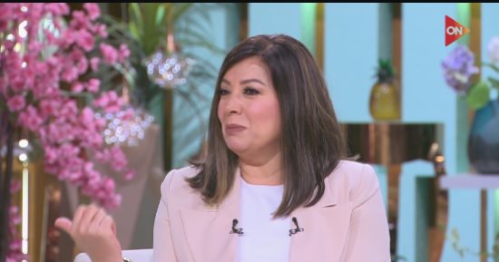الفنانة انتصار تكشف كواليس تخرجها بعد 11 عاماً: كنت بأذاكر في البلاتوهات
