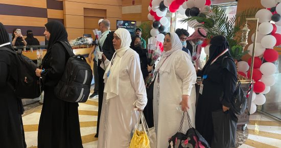 زوجات وأمهات شهداء الشرطة يروين حكايات البطولة من الحرم المكي