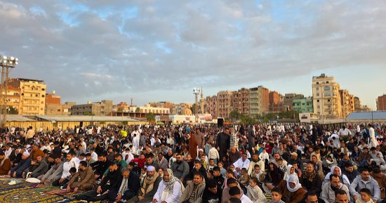 5 تفاصيل تجعل "سفرية البلد" أهم طقوس الاحتفال بالعيد.. لمة بيت العيلة أهمها