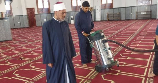 أوقاف جنوب سيناء تواصل الاستعدادات لاستقبال عيد الأضحى بحملة تعقيم للمساجد