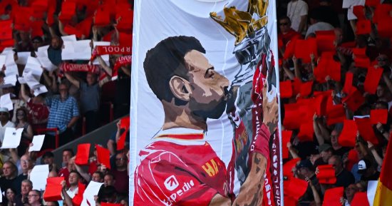 الحزن يضرب "السوشيال ميديا" فى وداع محمد صلاح.. صور