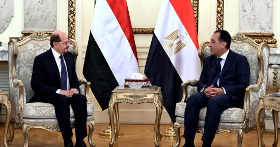 مدبولى يؤكد لنظيره اليمني دعم مصر للحكومة الشرعية وحرصها الكامل على وحدة اليمن